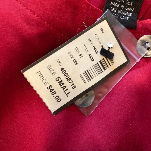 The Limited Button Up - Picture 3 of 8